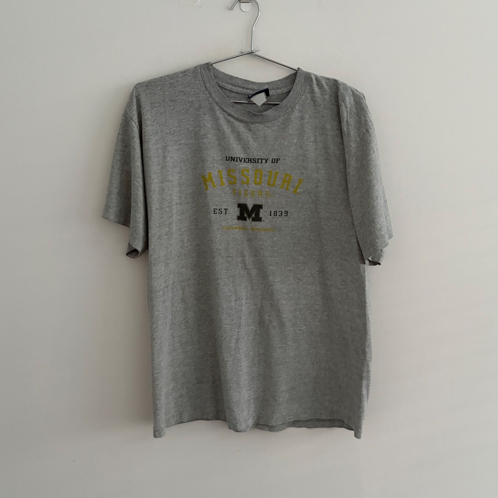 Champs Sports University of Missouri Tigers Heather Gray Graphic T-Shirt Mens L